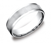 Men's Platinum Flat Comfort-Fit Wedding Band with Satin Center and High-Polish Beveled Edges (6 mm), Size 10.5