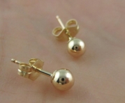 14K Gold Filled 4mm Round Ball Stud Earrings